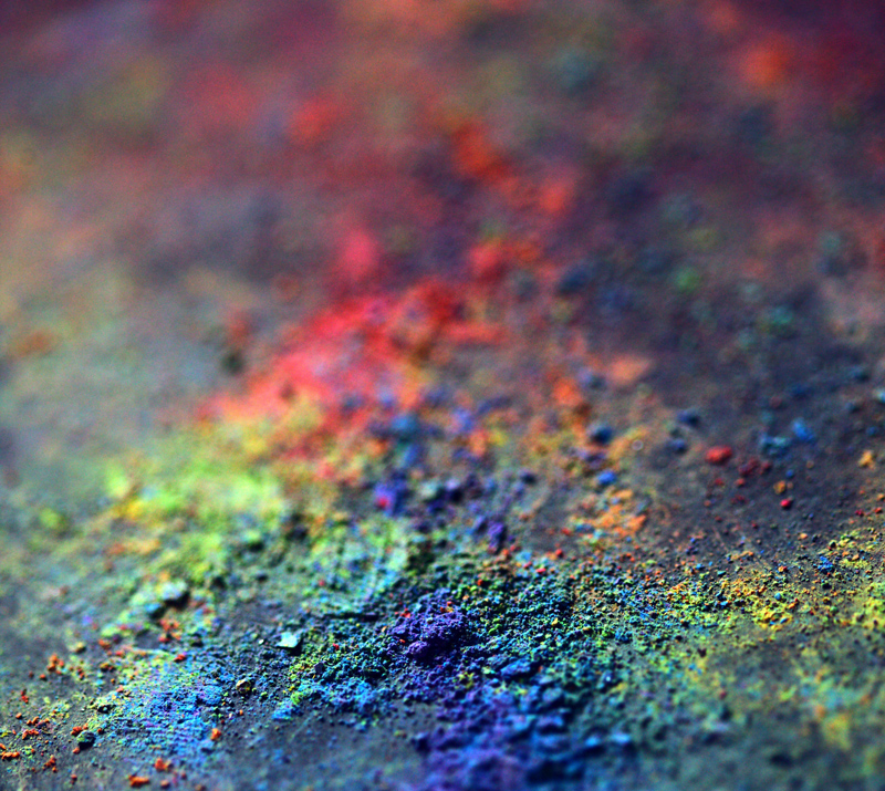 Colourful powder