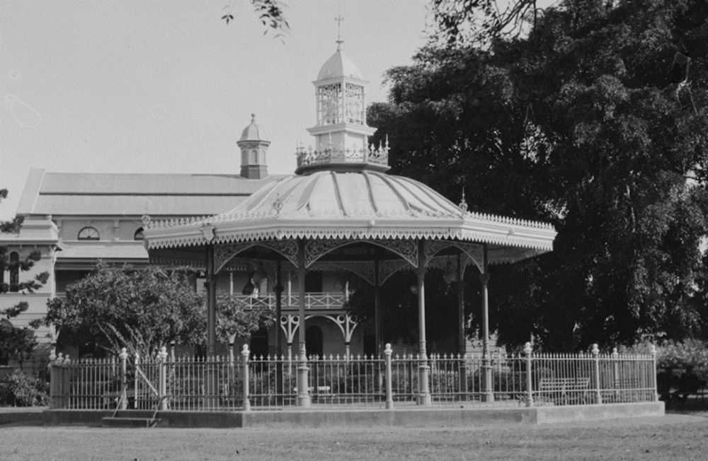 Melville Pavillion Band Rotunda