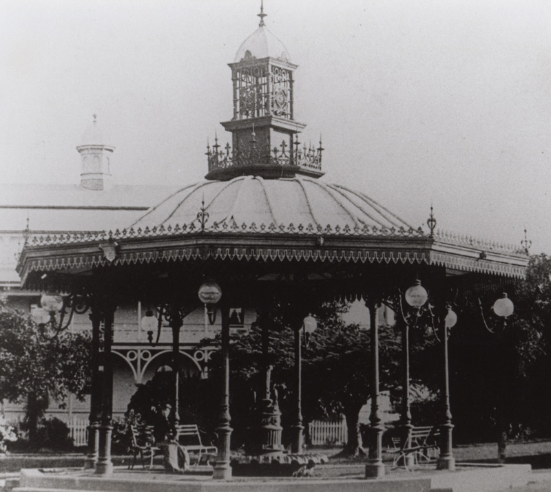 Melville Fountain